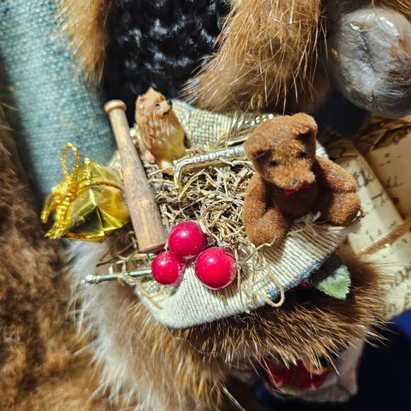 Hand Crafted Santa Claus Decoration for Christmas Season - Picture 5 of 16